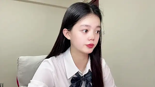 Nicole-13 online show from June 10, 2026, 12:48 pm