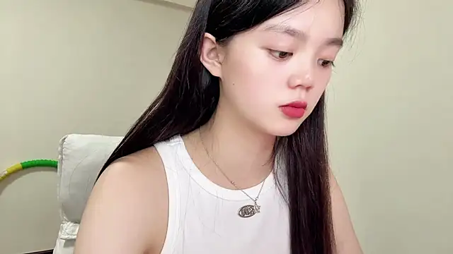 Nicole-13 online show from June 13, 2026, 1:09 pm