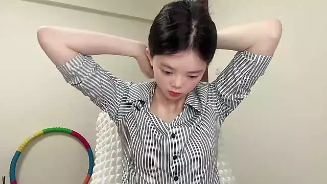 Nicole-13 online show from June 23, 2026, 11:58 pm