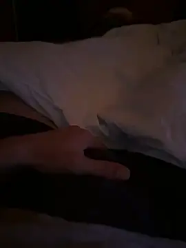 ThomDickenson online show from September 25, 2025, 8:23 pm