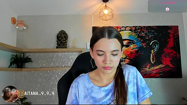 aitana baker  online show from April 29, 2026, 12:27 am