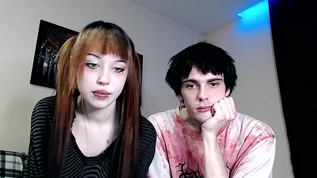  LUCY LAVE online show from September 13, 2025, 3:45 pm