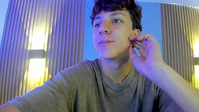 Snapshot of IM_DAREN chatting on October 4, 2025, 11:52 am IM DAREN online show from October 4, 2025, 11:52 am