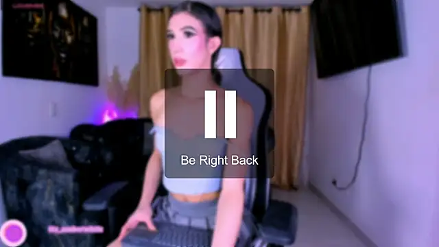 fhalon foxxxys  online show from October 5, 2025, 10:02 am