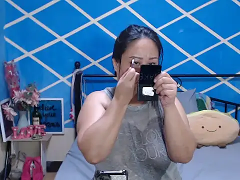 jengrey online show from September 13, 2025, 10:09 pm