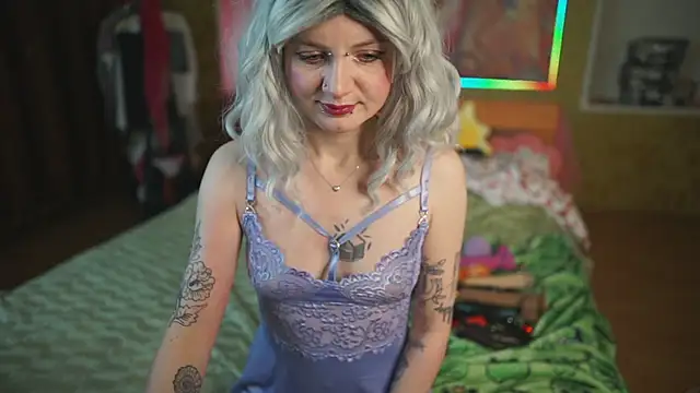 Snapshot of Dia_Angel chatting on February 16, 2026, 8:27 pm Dia Angel online show from February 16, 2026, 8:27 pm