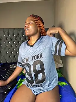 Kikie23 online show from December 3, 2025, 9:35 pm