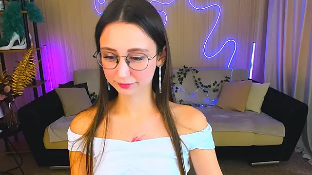 Snapshot of YourLovellyStory chatting on September 20, 2025, 11:22 am YourLovellyStory online show from September 20, 2025, 11:22 am