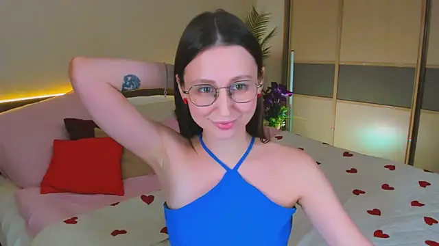 YourLovellyStory online show from March 10, 2026, 2:00 pm