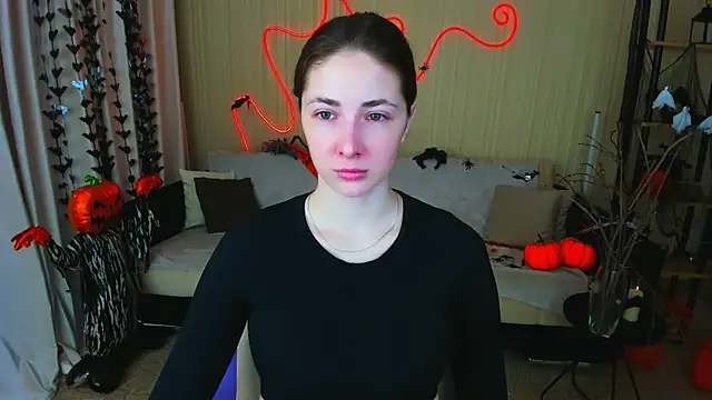 SensitiveSooul online show from November 3, 2025, 4:47 am