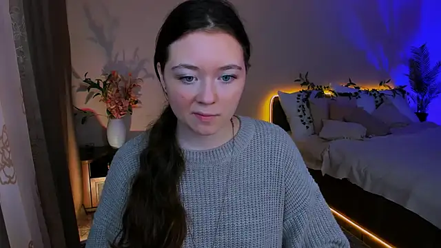 Snapshot of AlluringLookk chatting on September 21, 2025, 4:14 am AlluringLookk online show from September 21, 2025, 4:14 am