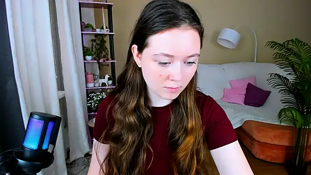 Snapshot of AlluringLookk chatting on September 22, 2025, 12:18 pm AlluringLookk online show from September 22, 2025, 12:18 pm