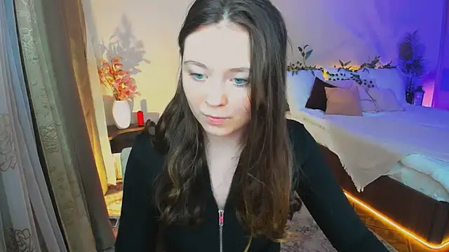 Snapshot of AlluringLookk chatting on November 7, 2025, 4:18 pm AlluringLookk online show from November 7, 2025, 4:18 pm