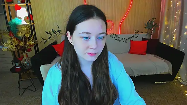 Snapshot of AlluringLookk chatting on April 19, 2026, 4:28 pm AlluringLookk online show from April 19, 2026, 4:28 pm