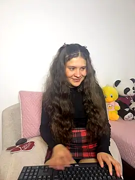 Snapshot of Emilyybennet_ chatting on October 9, 2025, 9:46 pm Emilyybennet online show from October 9, 2025, 9:46 pm