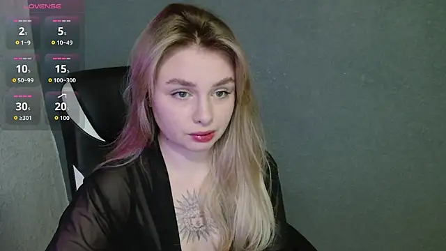 AngelicaHollywood online show from October 12, 2025, 9:14 pm