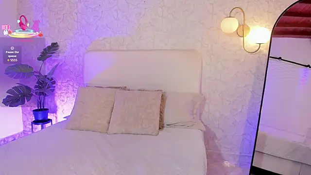 JannaFoxx  online show from August 1, 2026, 7:24 pm