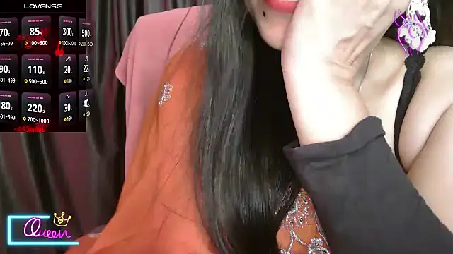 Snapshot of officialbhabhi chatting on June 15, 2026, 5:53 am officialbhabhi online show from June 15, 2026, 5:53 am