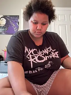 chocolate bella online show from September 28, 2025, 3:50 pm