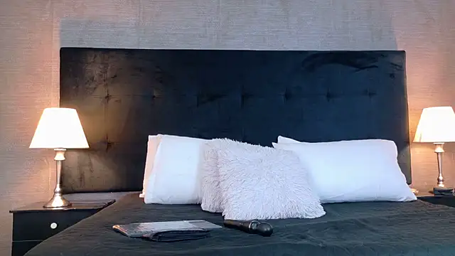 SophiaSummer online show from March 1, 2026, 12:07 pm