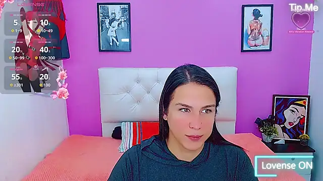 Snapshot of Azley_sweet chatting on October 2, 2025, 6:15 pm Azley sweet online show from October 2, 2025, 6:15 pm