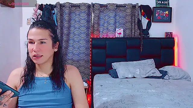 Snapshot of Azley_sweet chatting on November 21, 2025, 12:15 pm Azley sweet online show from November 21, 2025, 12:15 pm