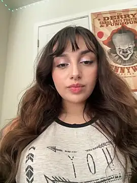 CharmingMaddie online show from October 14, 2025, 5:03 pm