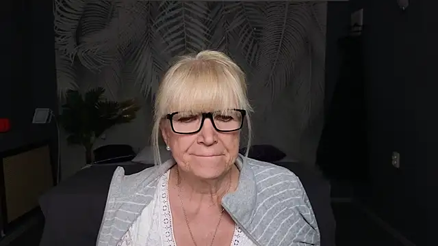 Sabina Ros online show from October 1, 2025, 7:14 am