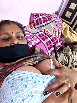 Love-pari077 online show from February 1, 2026, 2:59 pm