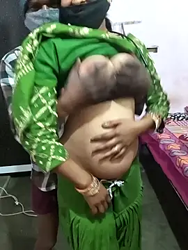 Love-pari077 online show from February 13, 2026, 2:46 pm