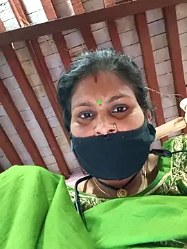 Love-pari077 online show from February 18, 2026, 5:58 am