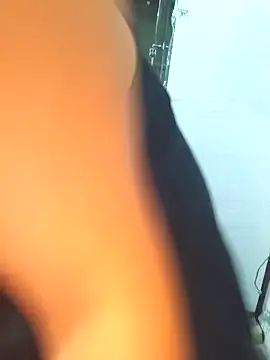 Love-pari077 online show from February 19, 2026, 3:41 pm