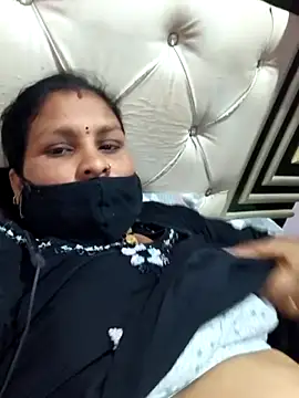 Love-pari077 online show from April 9, 2026, 4:23 am