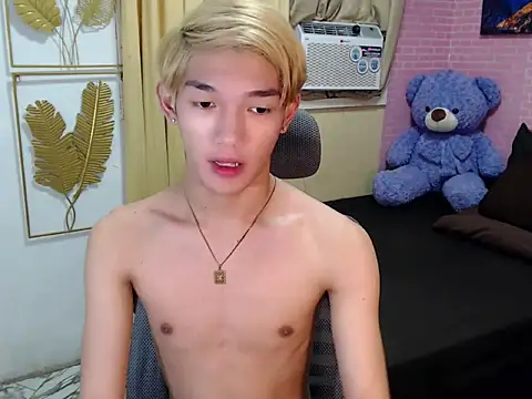 fuckerfriendsxx online show from April 22, 2026, 9:33 am