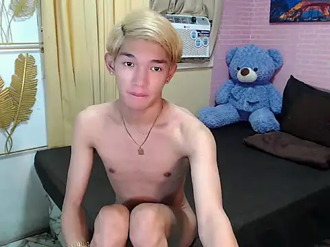 fuckerfriendsxx online show from April 23, 2026, 6:47 am