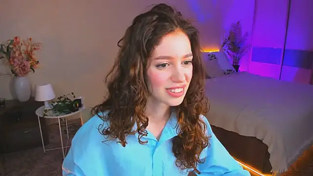 Snapshot of ChristinaConteeree chatting on October 6, 2025, 7:22 pm ChristinaConteeree online show from October 6, 2025, 7:22 pm