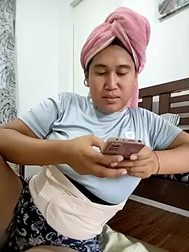 Snapshot of Romantic_Sabrina chatting on September 15, 2025, 7:19 am Romantic Sabrina online show from September 15, 2025, 7:19 am