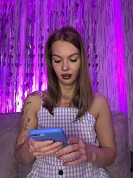 miss veroNika online show from March 17, 2026, 3:33 am