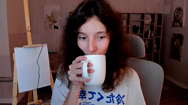 Snapshot of EmmanuellBrown chatting on September 15, 2025, 12:16 pm EmmanuellBrown online show from September 15, 2025, 12:16 pm