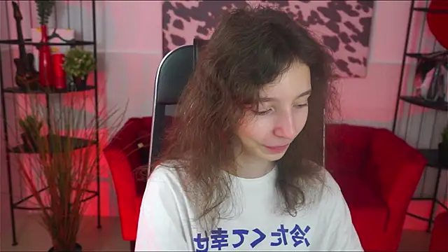 Snapshot of EmmanuellBrown chatting on September 21, 2025, 4:14 am EmmanuellBrown online show from September 21, 2025, 4:14 am