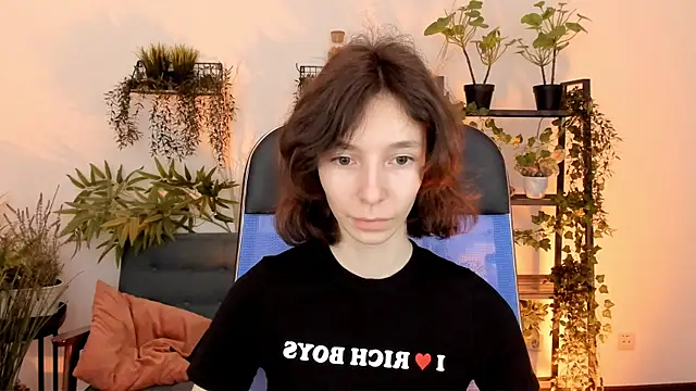 Snapshot of EmmanuellBrown chatting on November 30, 2025, 4:16 am EmmanuellBrown online show from November 30, 2025, 4:16 am