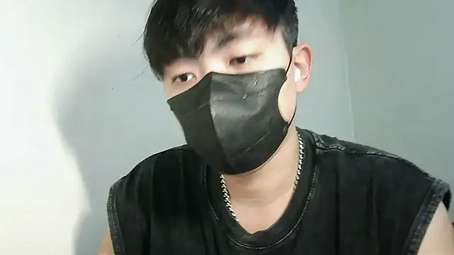 bigbb101011 online show from September 10, 2025, 1:22 pm