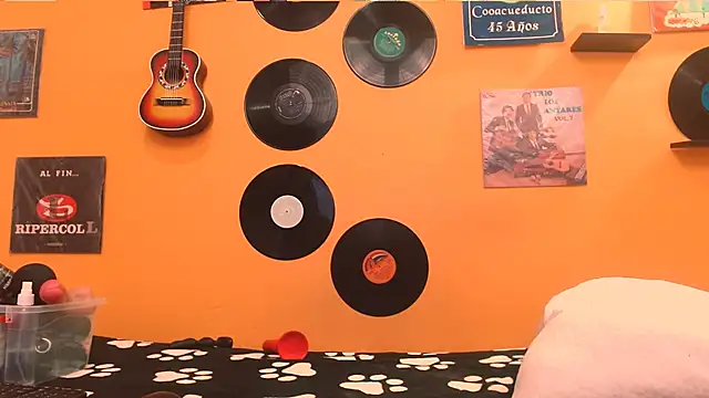 meisevil77 online show from November 25, 2025, 1:49 am