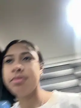 Snapshot of lynn9000 chatting on November 18, 2025, 5:34 am lynn9000 online show from November 18, 2025, 5:34 am