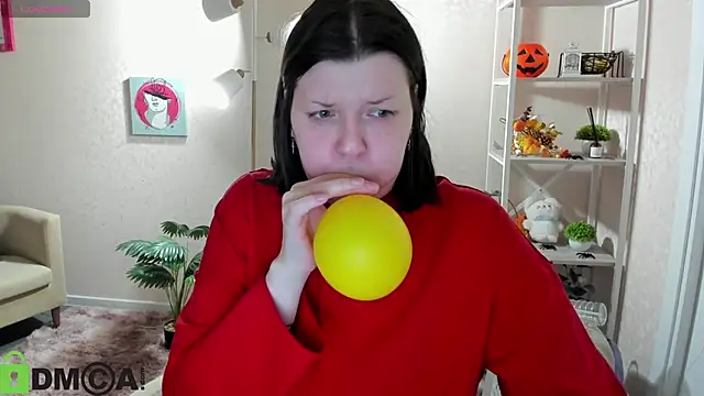 Michele Greenn online show from December 2, 2025, 1:00 am