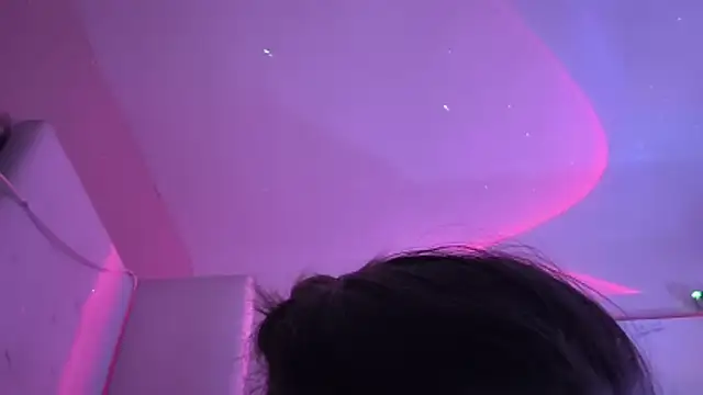 SparklesB1tch online show from May 1, 2026, 10:14 pm