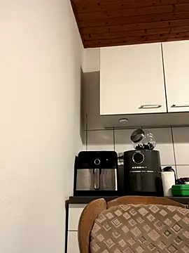 Snapshot of irimiea1729 chatting on October 21, 2025, 2:45 am irimiea1729 online show from October 21, 2025, 2:45 am