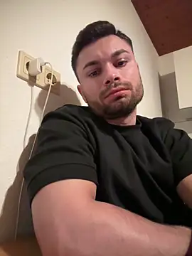 Snapshot of irimiea1729 chatting on December 13, 2025, 11:21 pm irimiea1729 online show from December 13, 2025, 11:21 pm