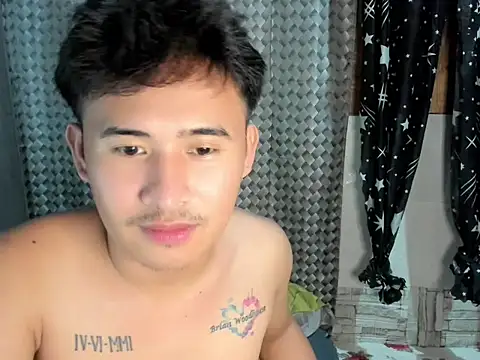 Snapshot of Adim-pinoy146 chatting on May 18, 2026, 11:38 am Adim-pinoy146 online show from May 18, 2026, 11:38 am