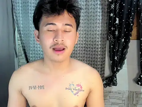Snapshot of Adim-pinoy146 chatting on May 28, 2026, 9:17 am Adim-pinoy146 online show from May 28, 2026, 9:17 am